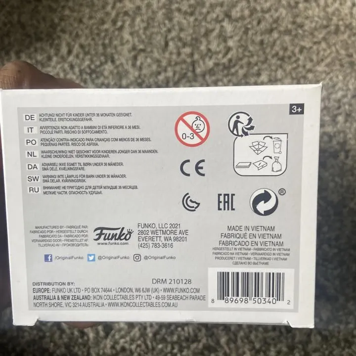 Listing Image Blurred Background