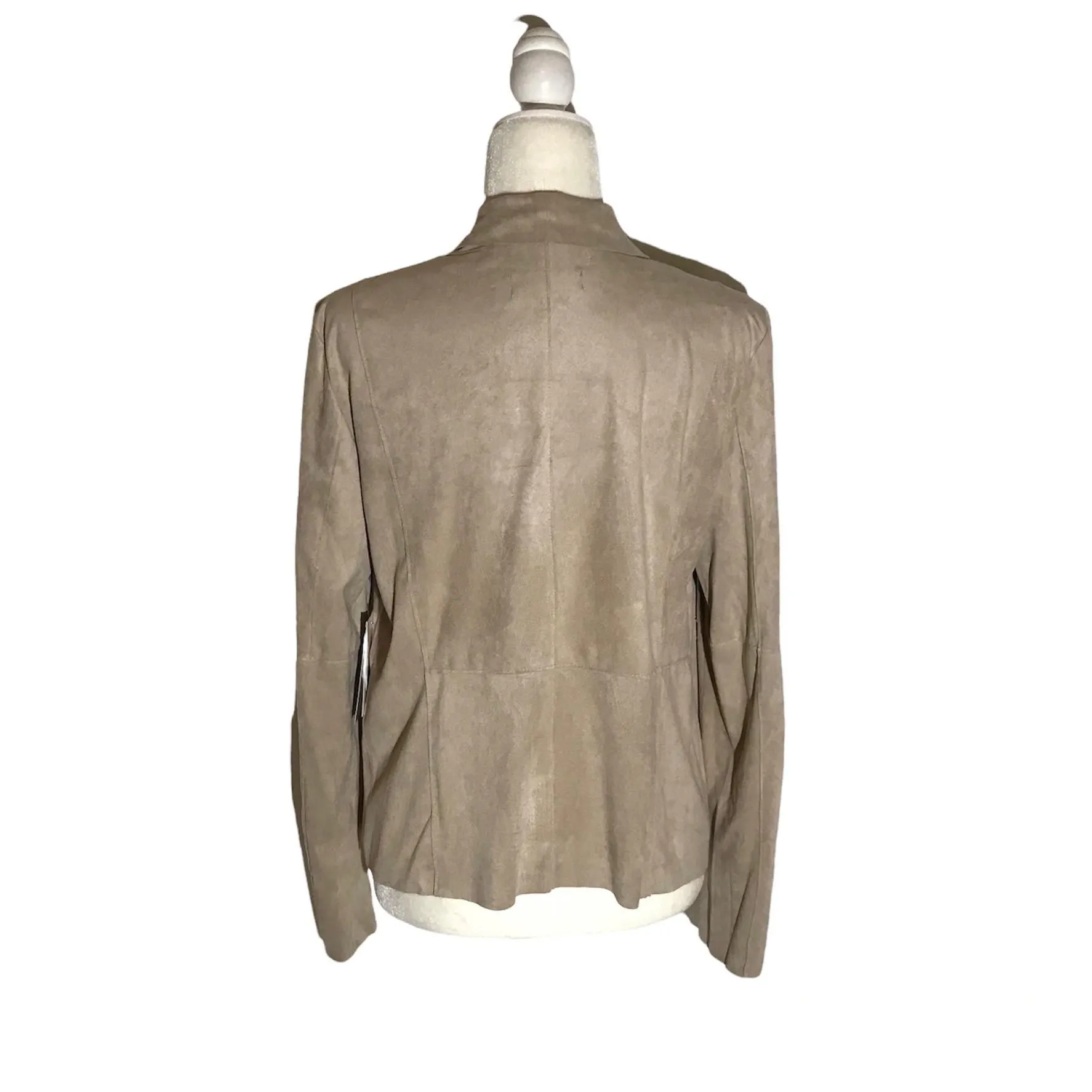 Listing Image Blurred Background