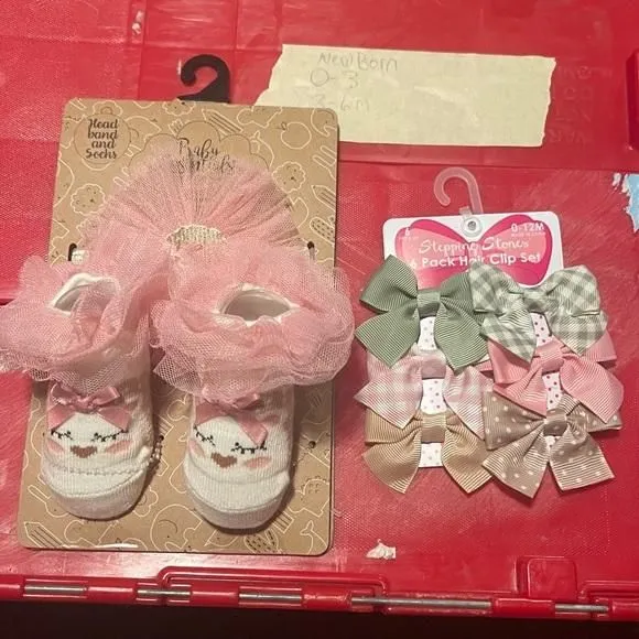 Product image for Hair bows and shoes and headband  0-12 months
