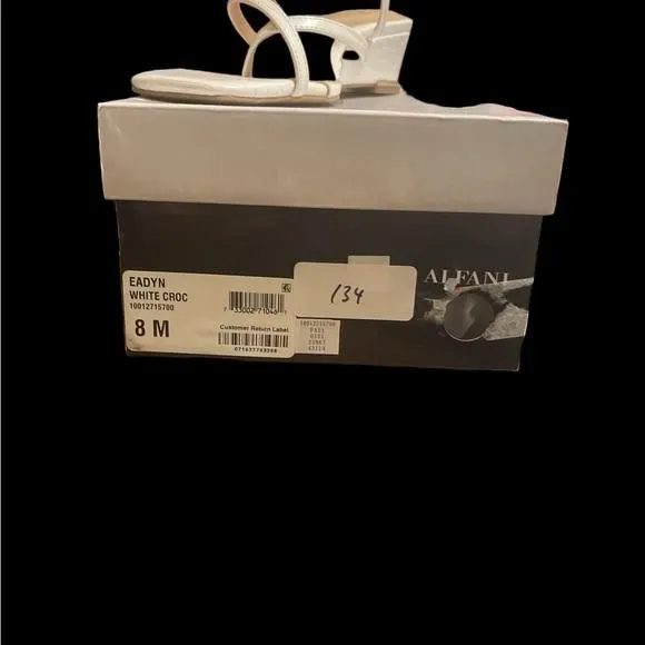Listing Image Blurred Background