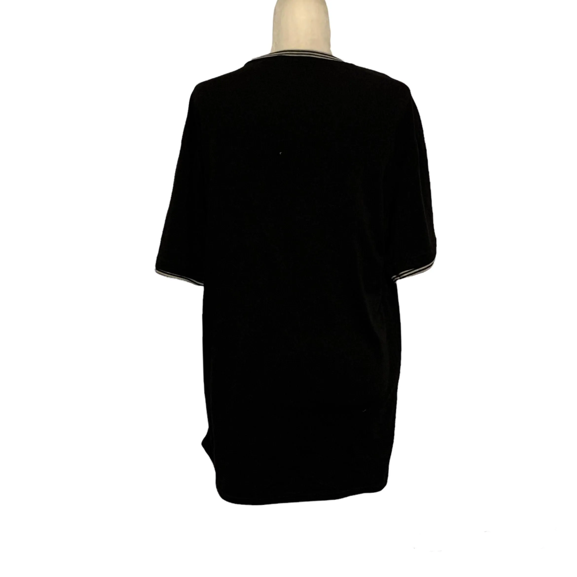 Listing Image Blurred Background