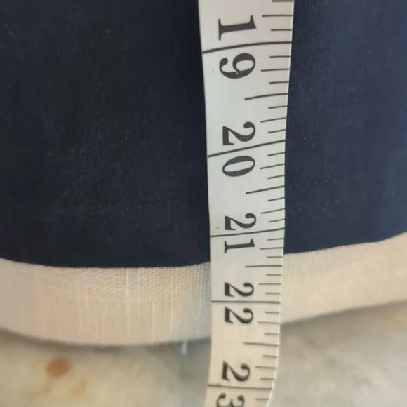 Listing Image Blurred Background