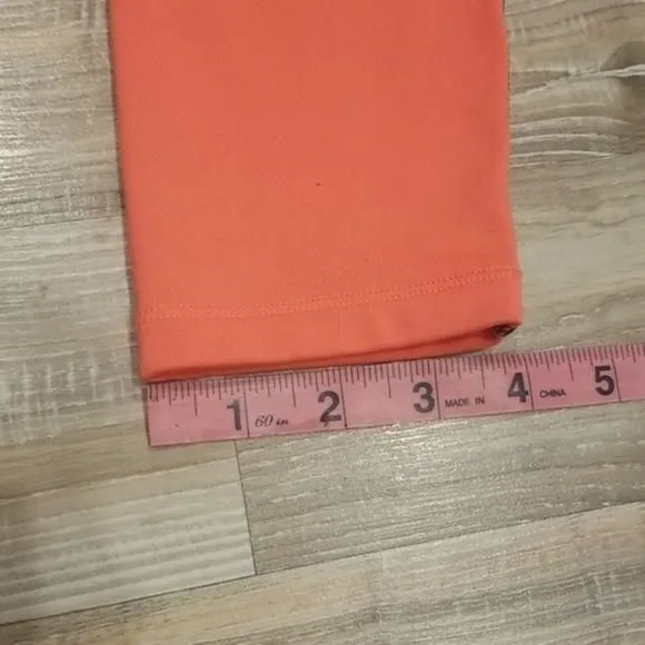 Listing Image Blurred Background