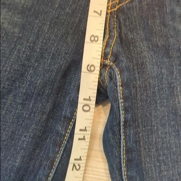 Listing Image Blurred Background