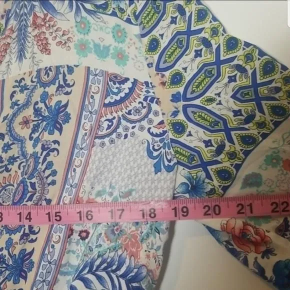 Listing Image Blurred Background