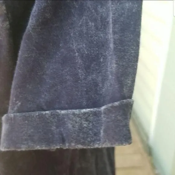 Listing Image Blurred Background