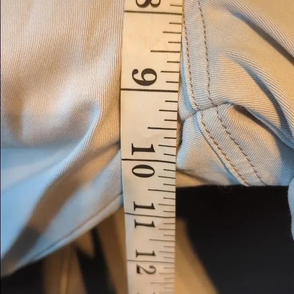 Listing Image Blurred Background