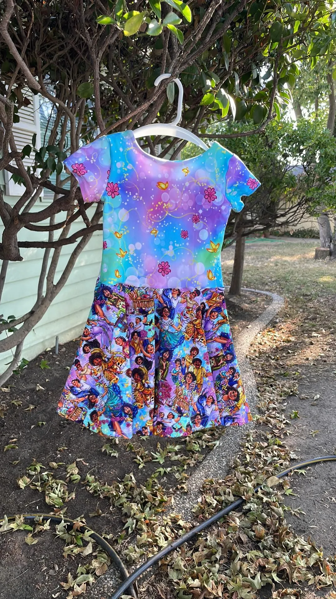 Listing Image Blurred Background