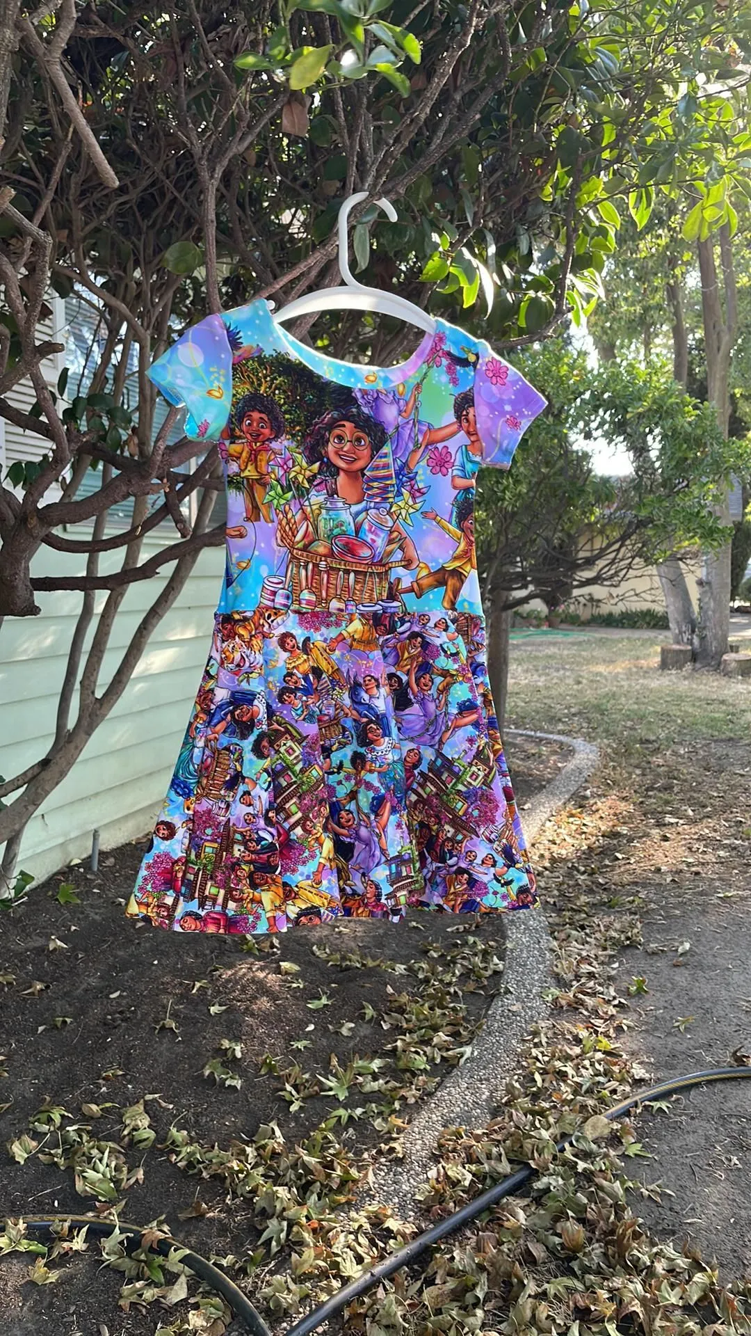 Listing Image Blurred Background