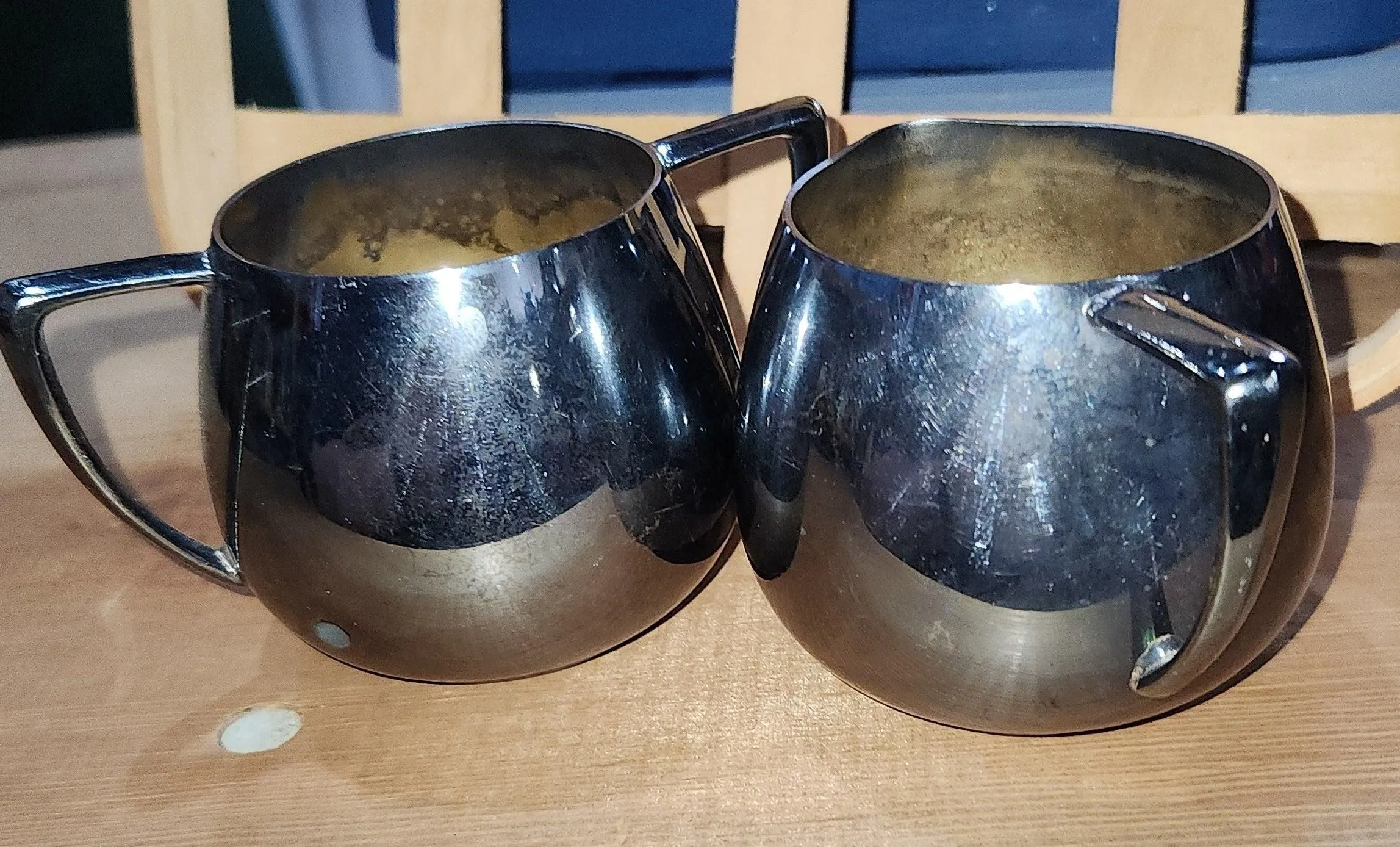 Antique vintage Empire Crafts Silverplated Creamer & Sugar Bowl. No box ss99