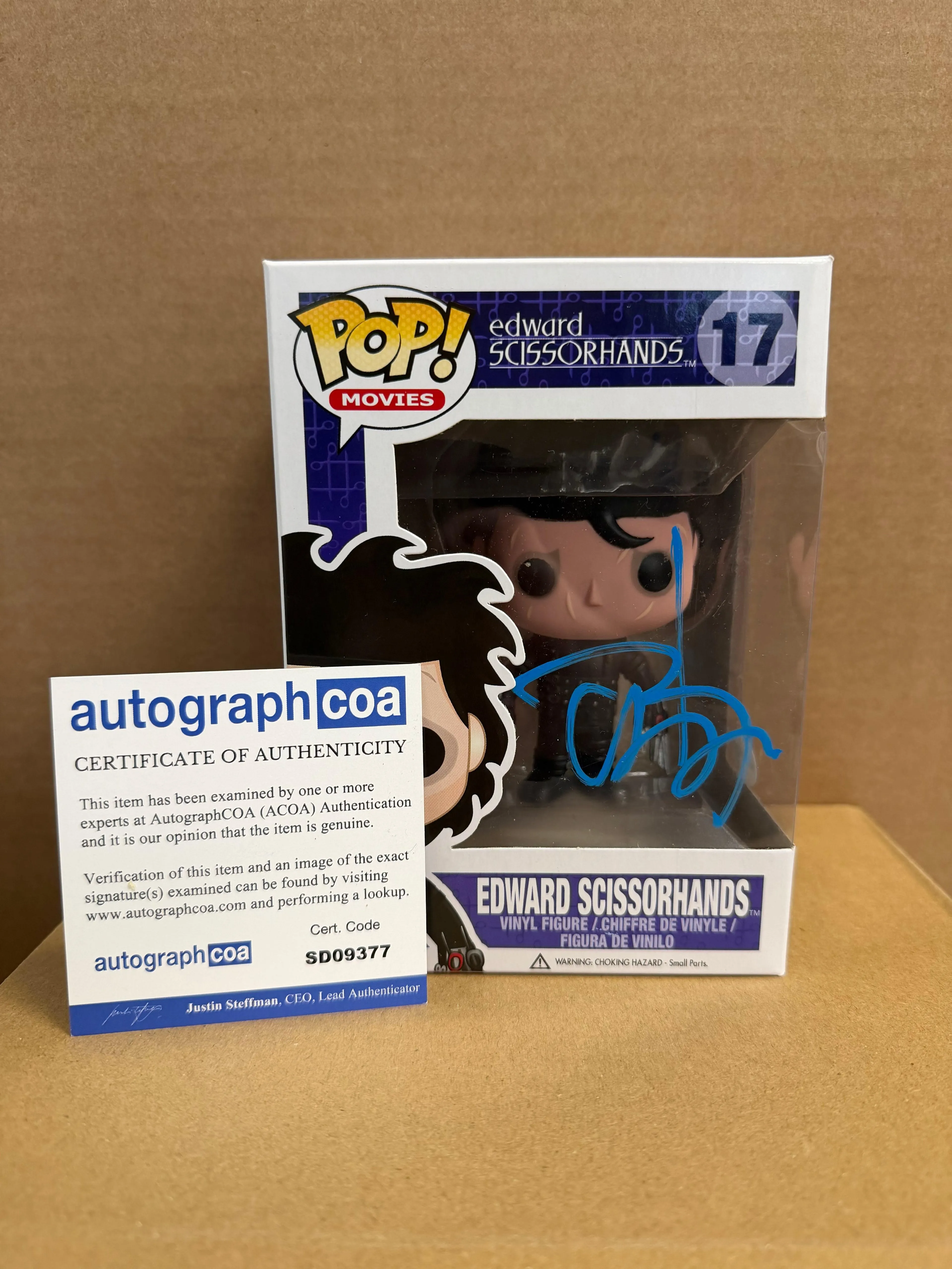 Funko Pop! Movies Edward Scissorhands Signed Johnny Depp COA #17 WS