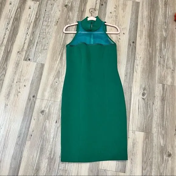 Listing Image Blurred Background