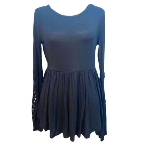 Product image for NWT Love.Fire Black Top    LTOP423