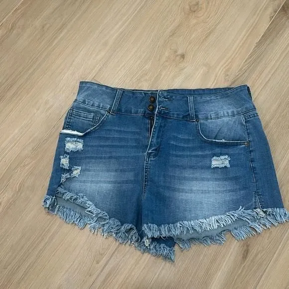Product image for Like New - High Waisted Denim Shorts - Faded Distressed - Size XL - Size 12/14