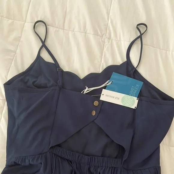 Listing Image Blurred Background