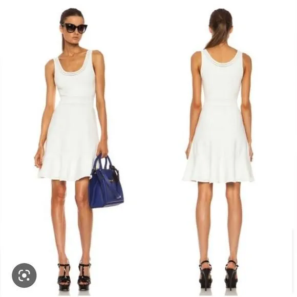 Listing Image Blurred Background