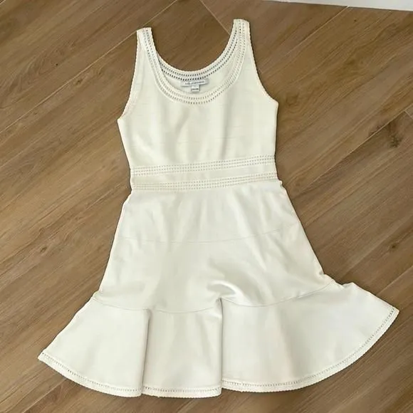Listing Image Blurred Background