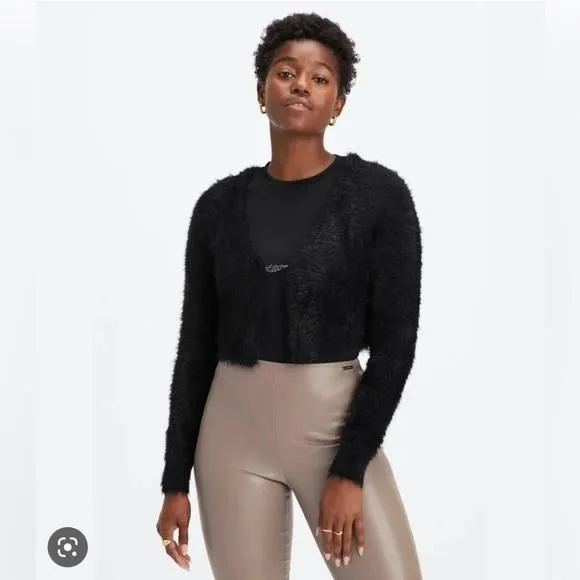 Listing Image Blurred Background