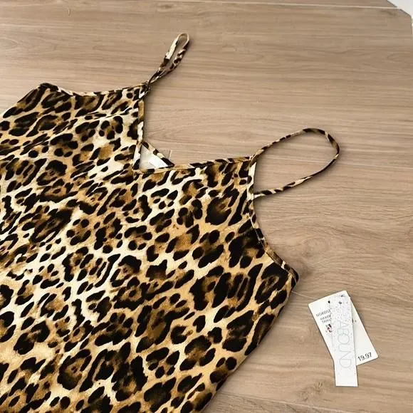 Listing Image Blurred Background