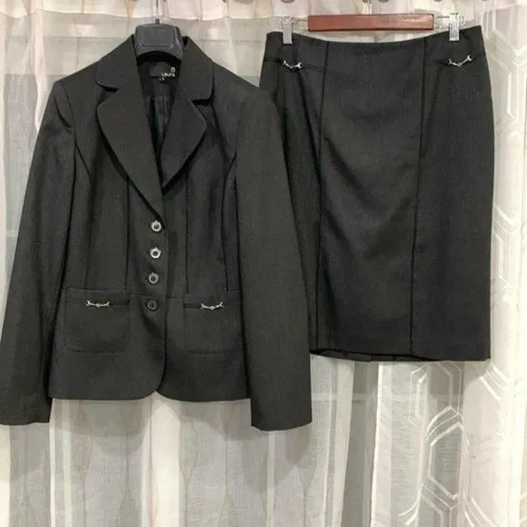Product image for Laura 2 piece suit