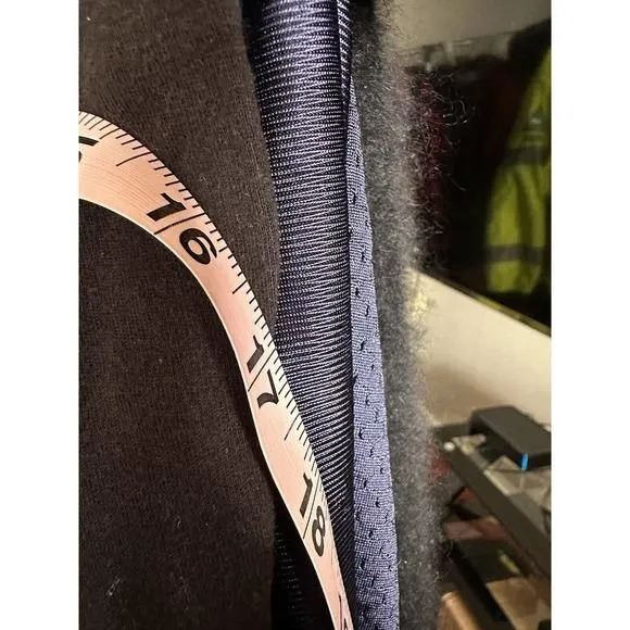 Listing Image Blurred Background
