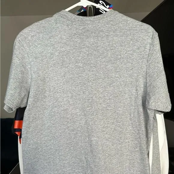 Listing Image Blurred Background
