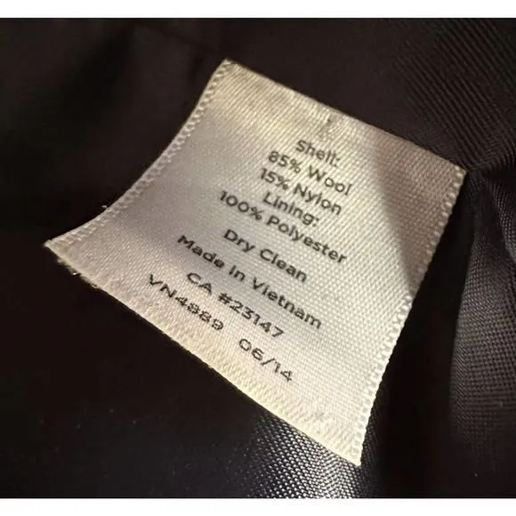 Listing Image Blurred Background
