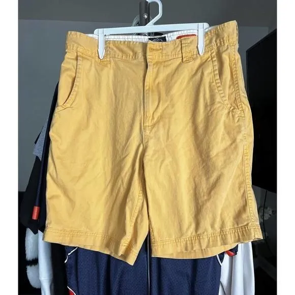 Listing Image Blurred Background