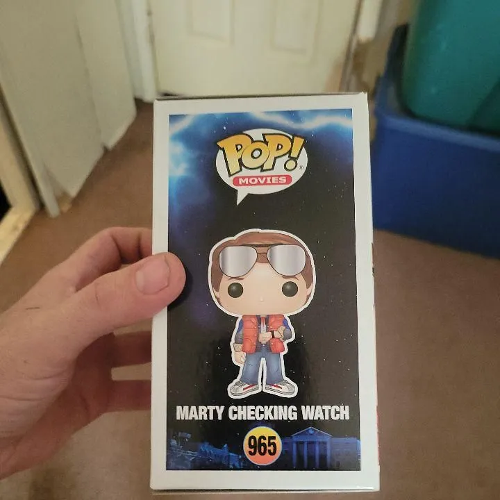 Listing Image Blurred Background
