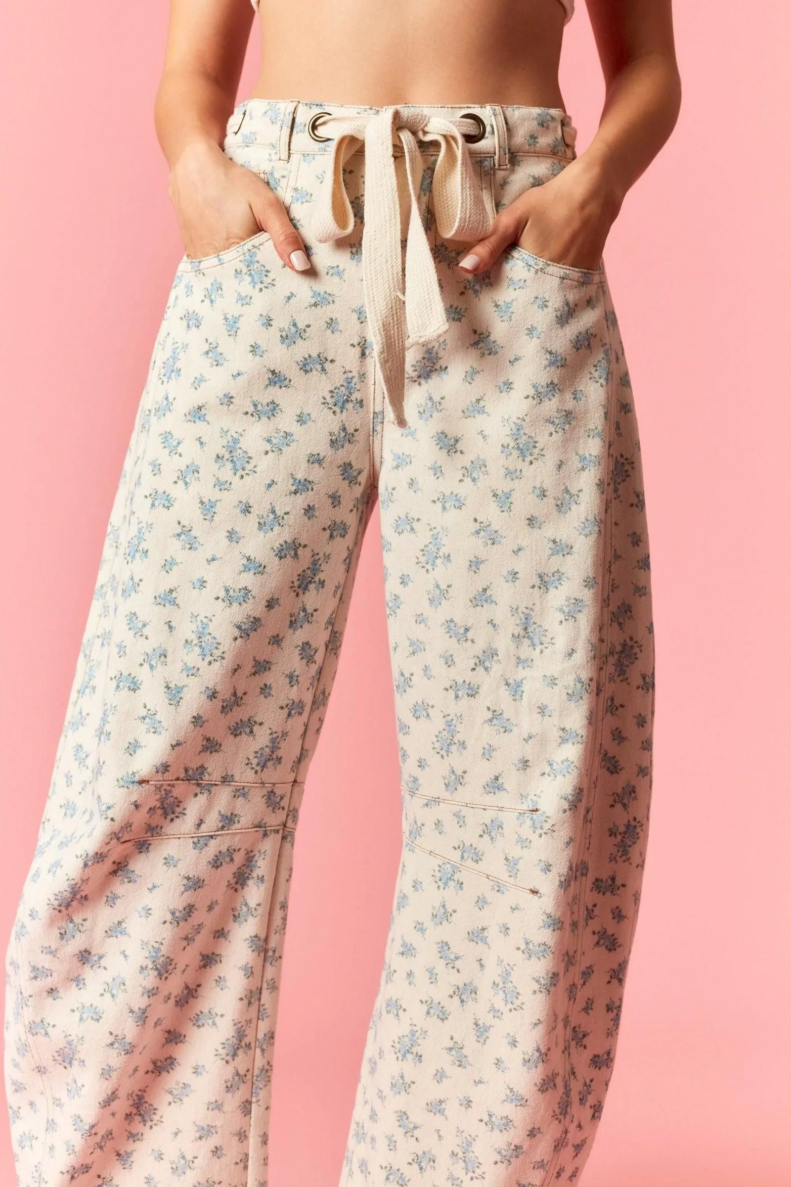 Eyelet Belt Floral Print Denim Barrel Pants