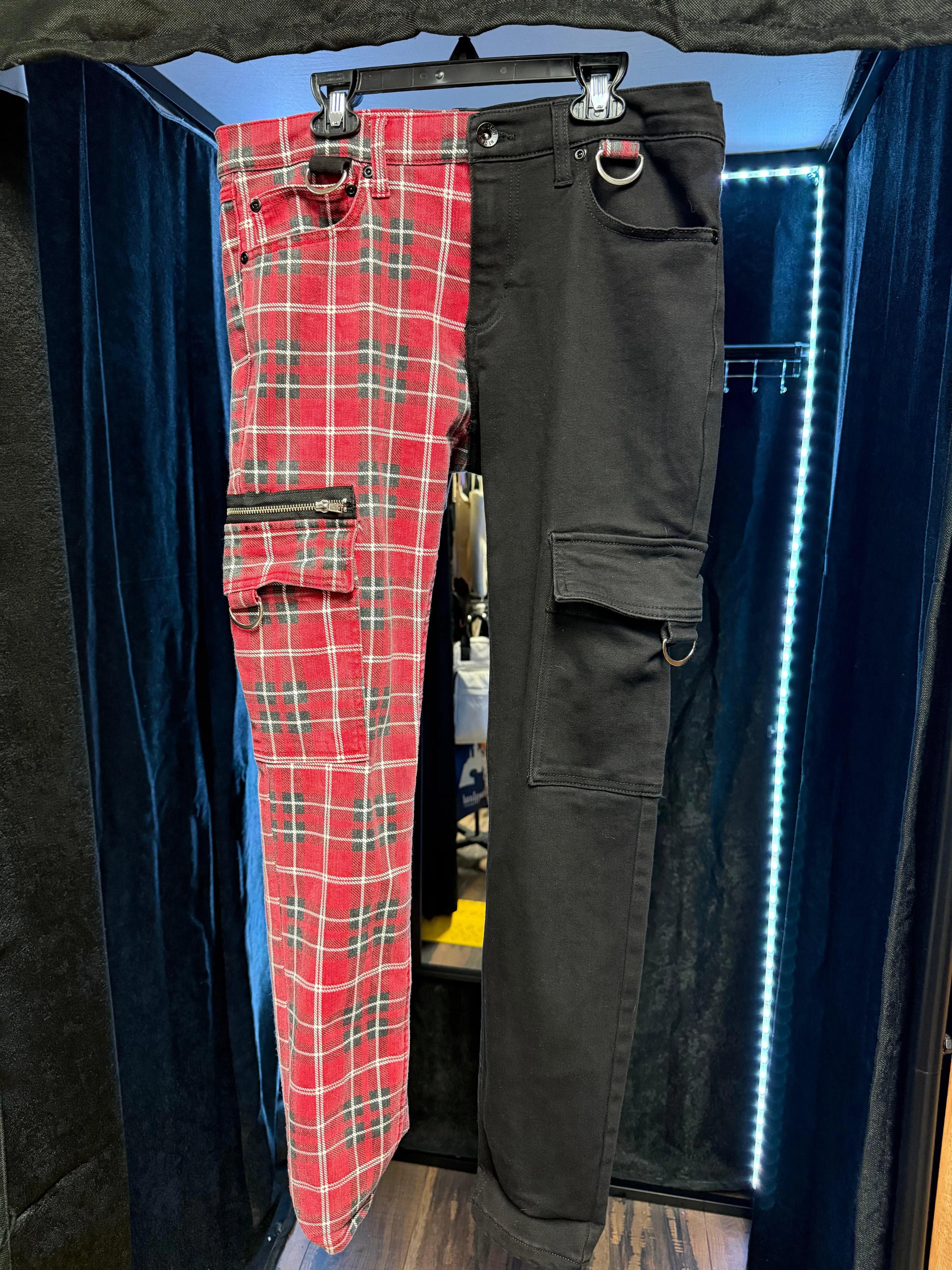 Hot Topic Denim Stinger- 34X30