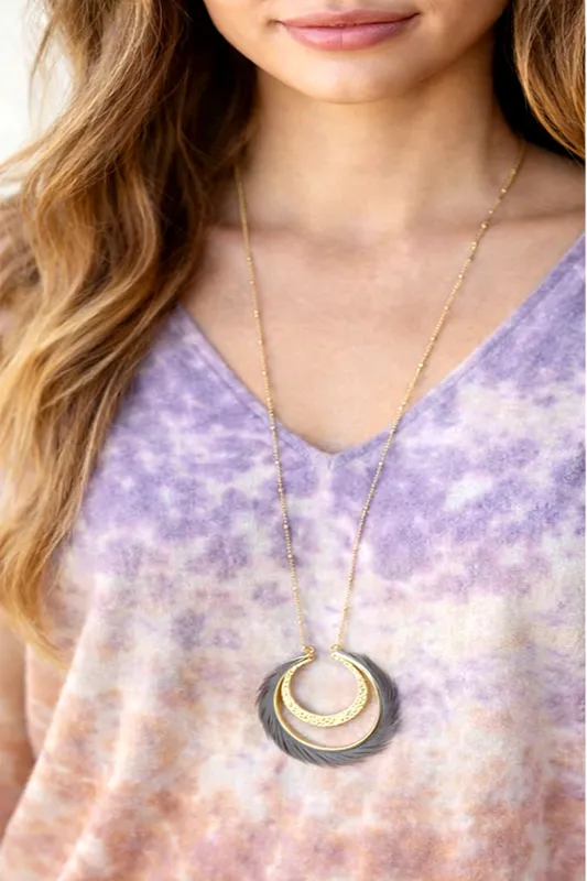 Feather Crescent Circle Necklace - Gray