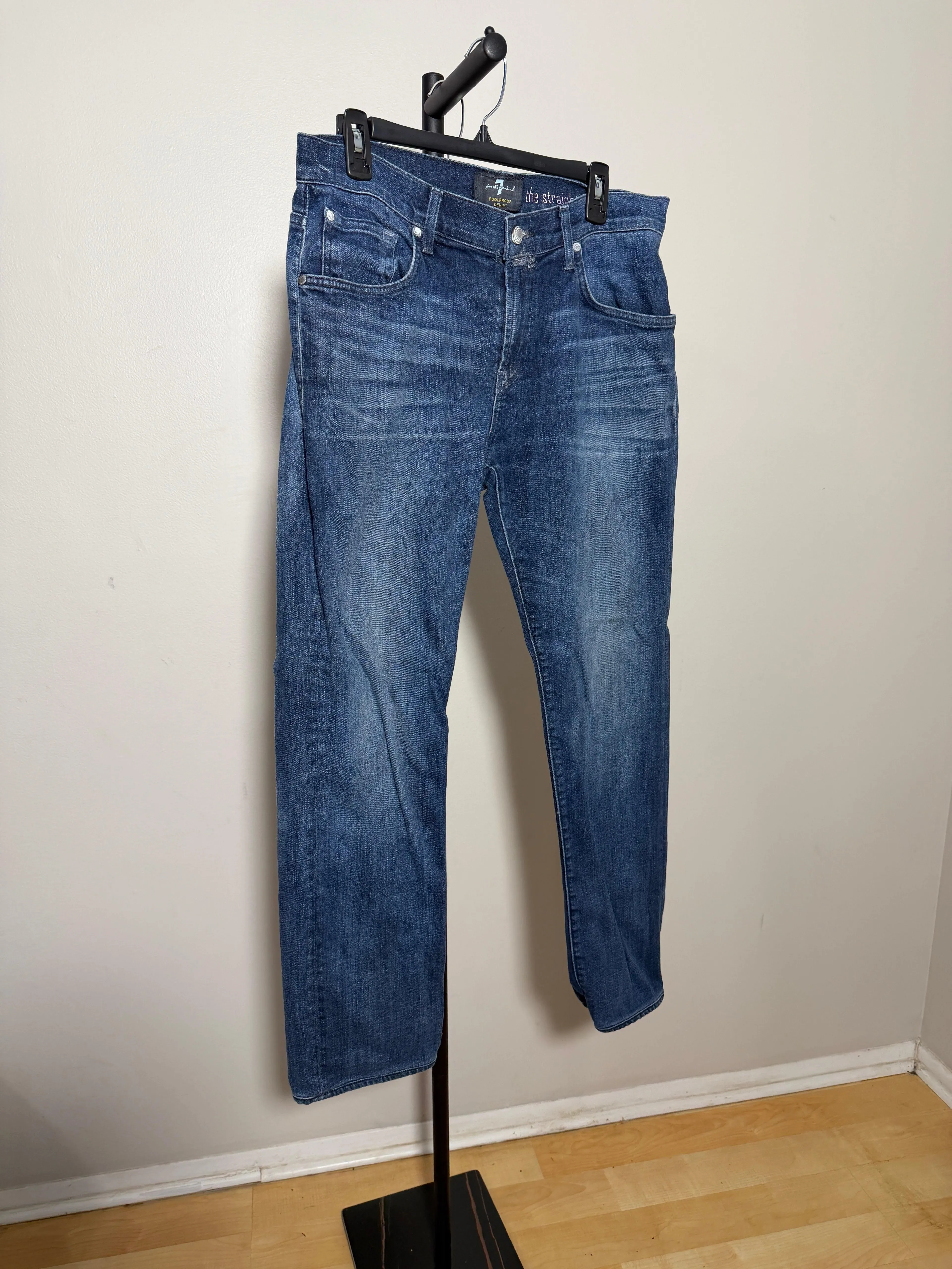 7 For All Mankind The Straight Men's Jeans Size 33
