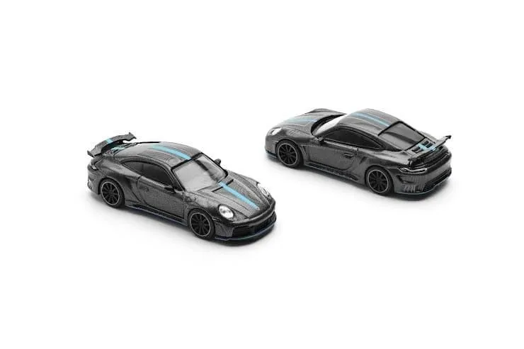 Pop Race - Porsche 992 Stinger GTR - Carbon Edition (Blue Line)