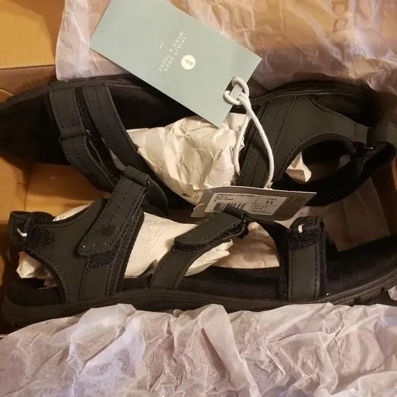 Product image for NWT New Balance Women's Maya Black Leather Sandals