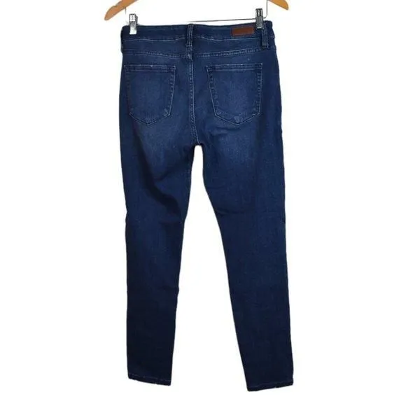 Listing Image Blurred Background