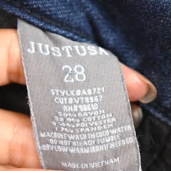 Listing Image Blurred Background