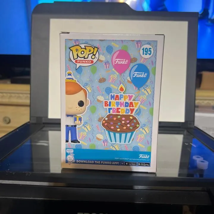 Listing Image Blurred Background