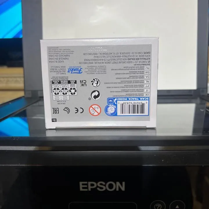 Listing Image Blurred Background