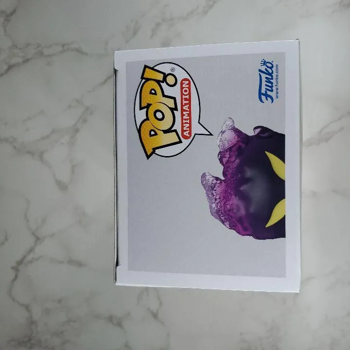 Listing Image Blurred Background