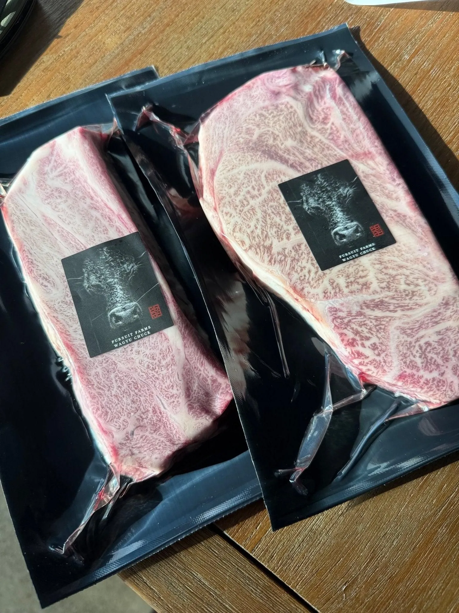 100% Fullblood PREMIUM FARM Japanese Wagyu High Marbling Chuckeye logs (1 x 6oz)