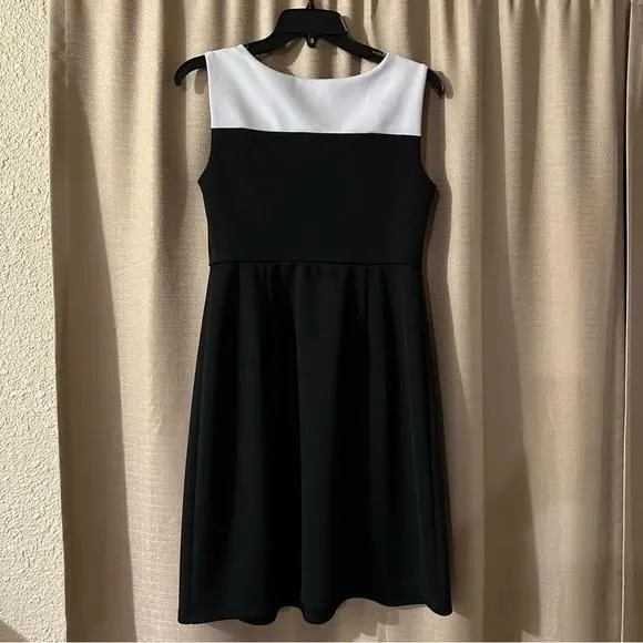 Listing Image Blurred Background