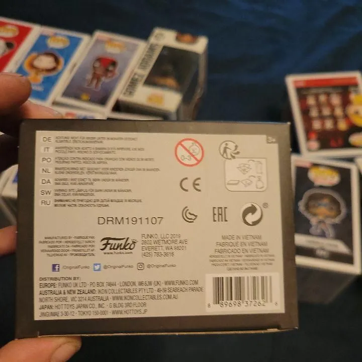 Listing Image Blurred Background