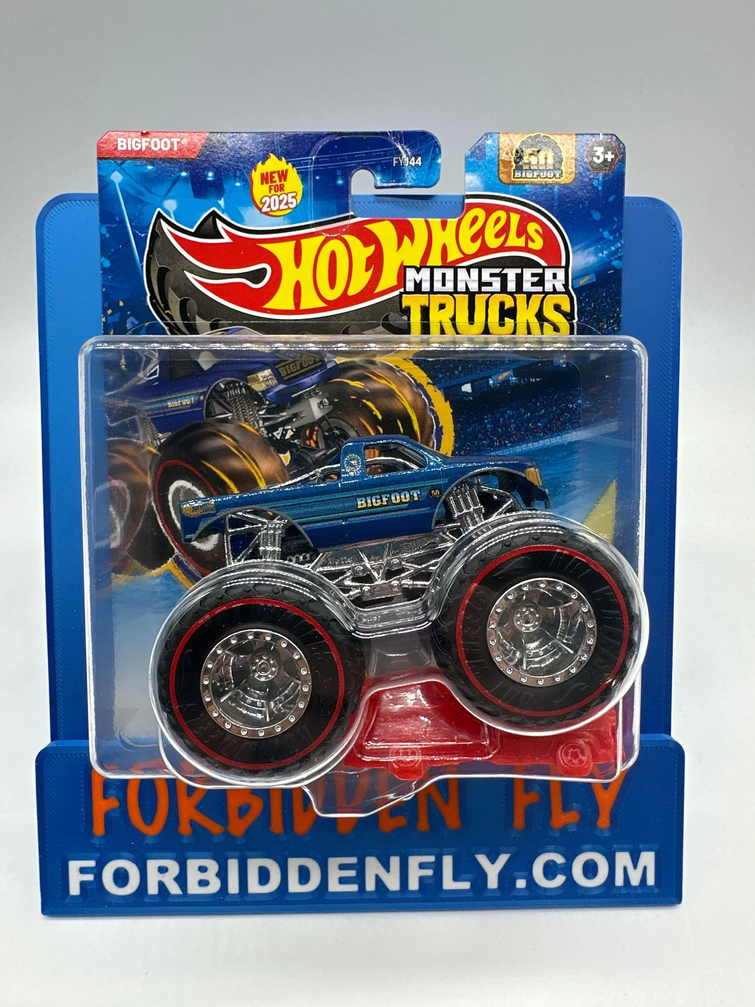 Hot Wheels Monster Trucks - 2025 Bigfoot 50 Year Anniversary Monster Truck w/ Crushed Car - Treasure Hunt.