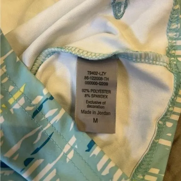 Listing Image Blurred Background