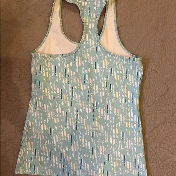 Listing Image Blurred Background