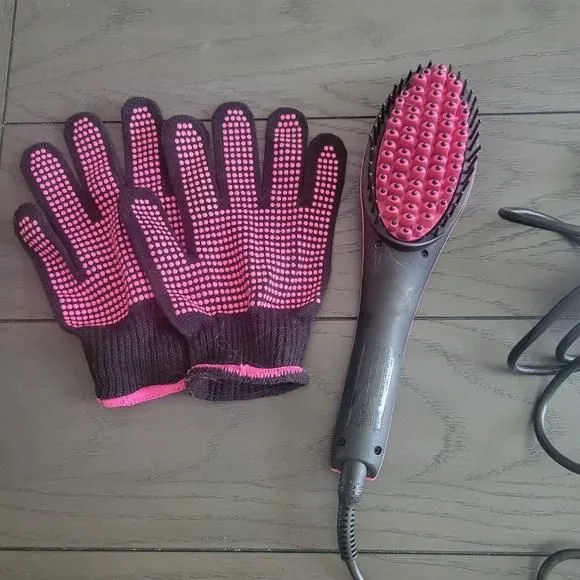 Product image for Simply Straight Ceramic Hair Straightening Brush, Black/Pink