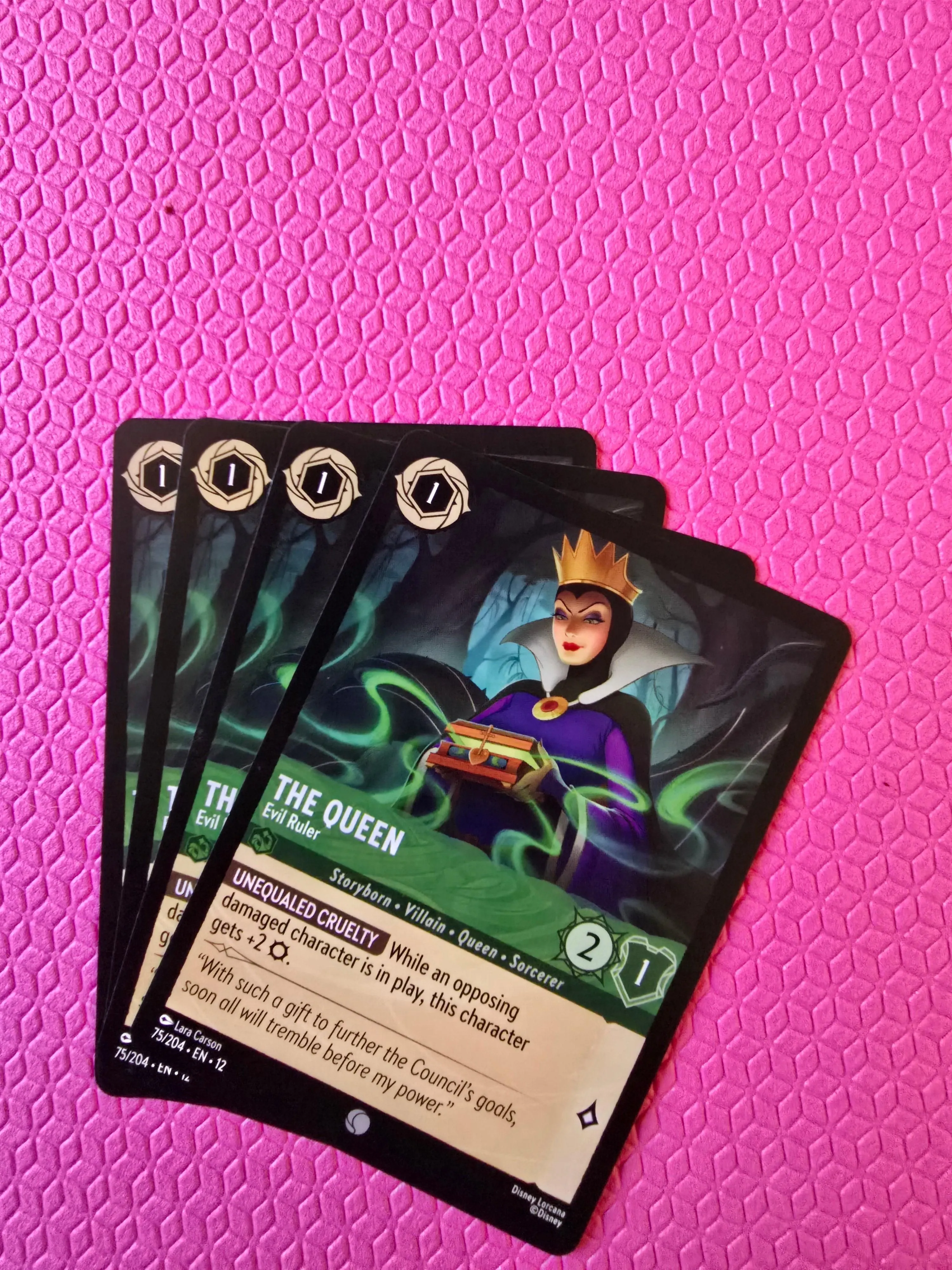 4x The Queen - Evil ruler