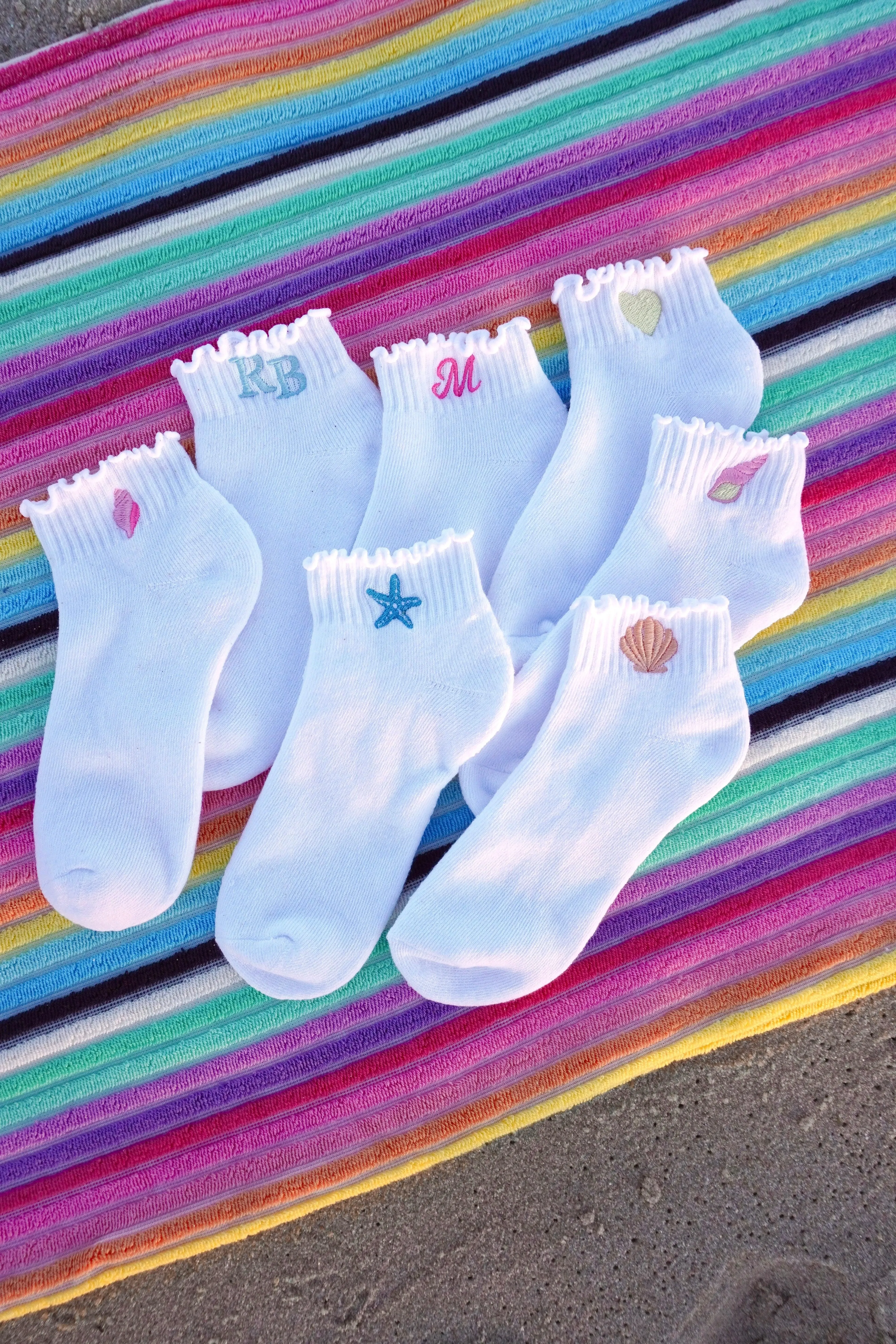 Embroidered Ankle Socks