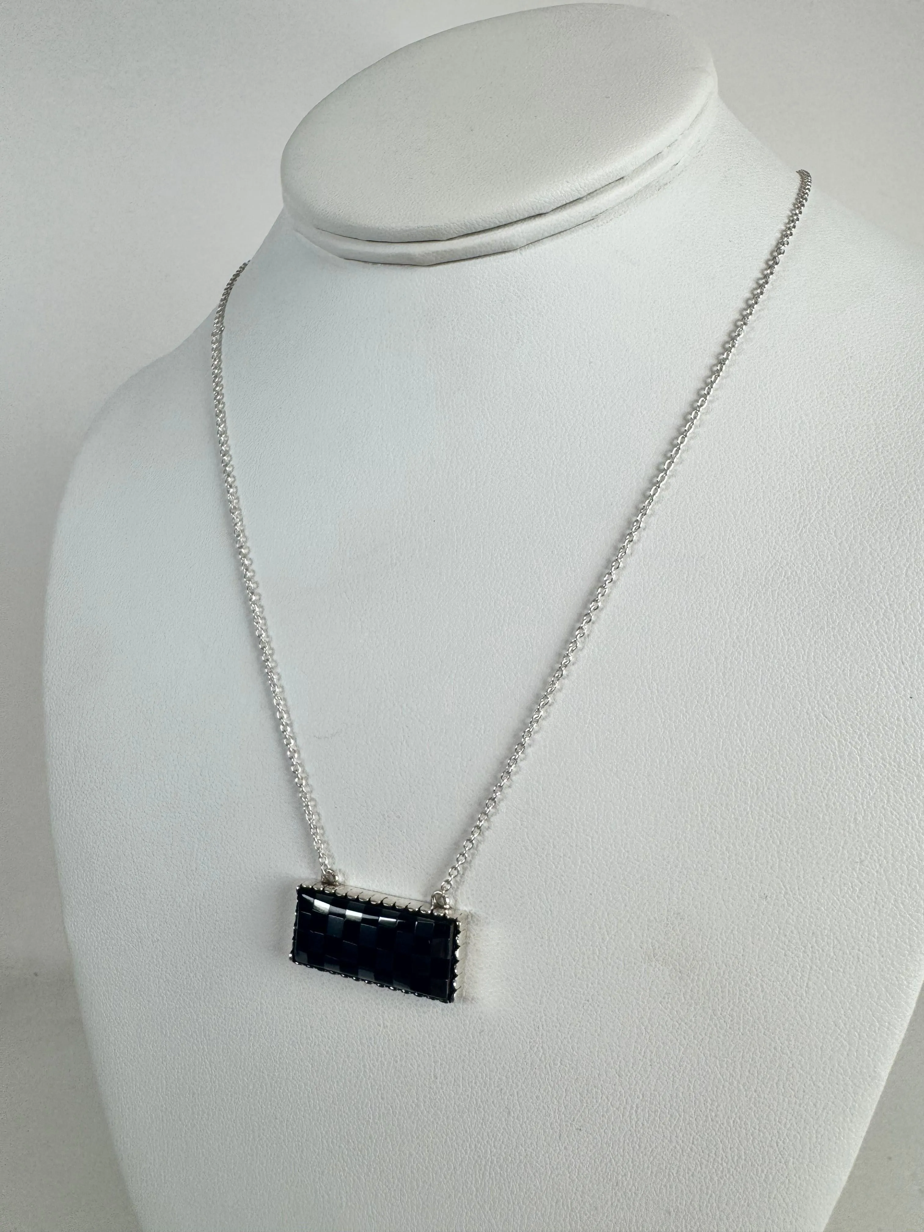 MOTHER-OF-PEARL AND BLACK ONYX CHECKERED BAR NECKLACE (MW 318)